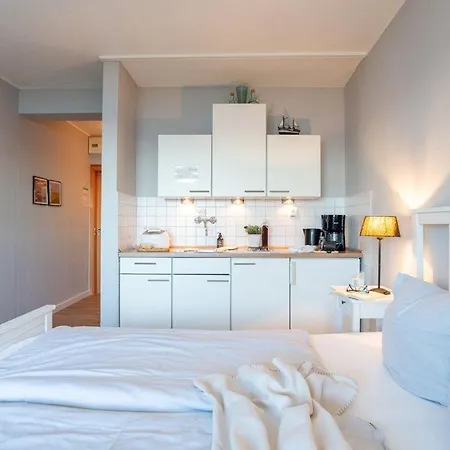 Strandhotel-heiligenhafen-wohnung-214-typ-i 3*